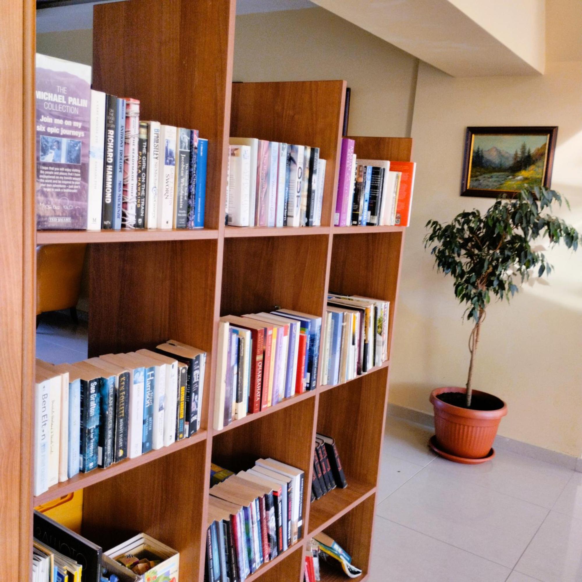 Sa Services Private Apartments, Eagle Rock Complex Beli Iskar Luaran gambar