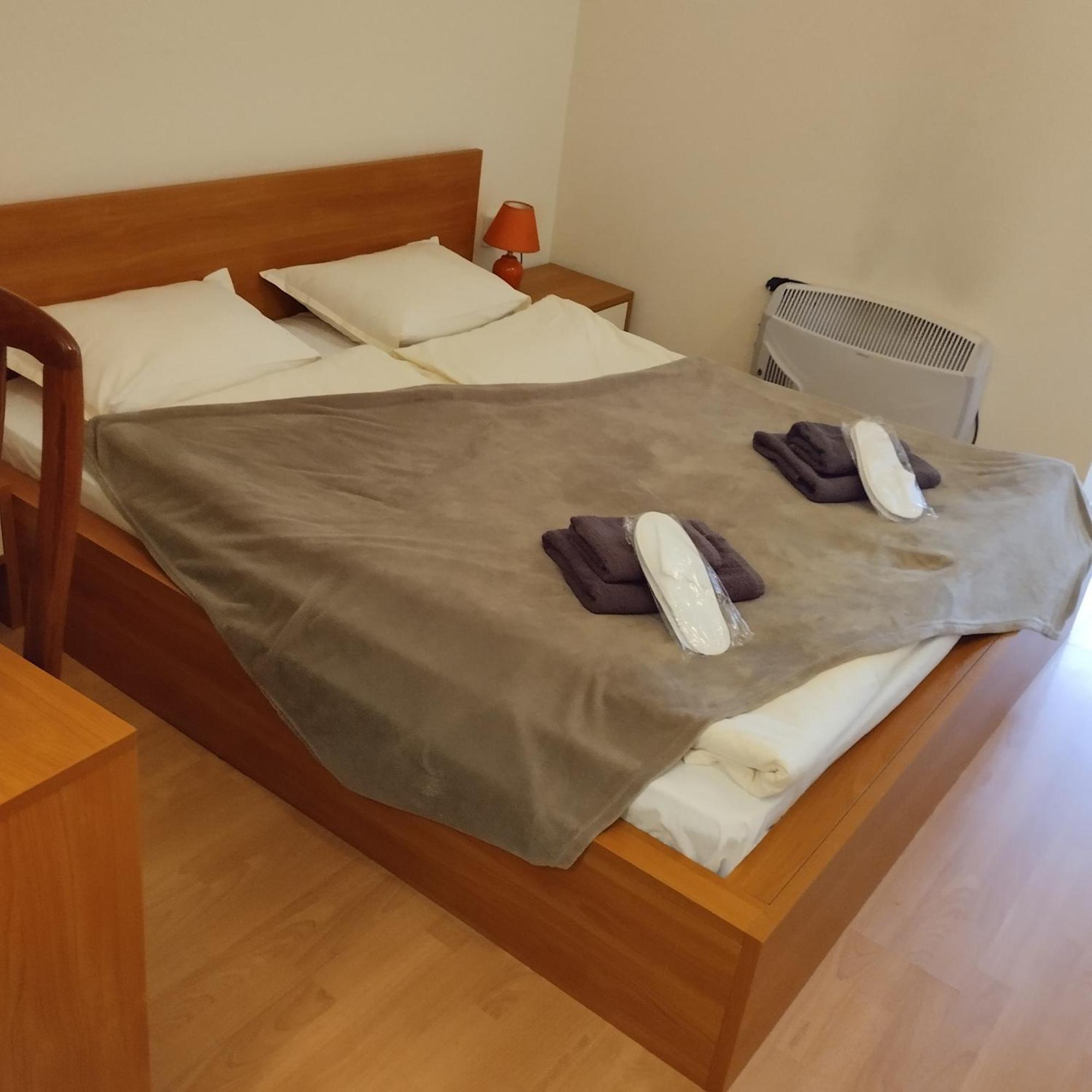 Sa Services Private Apartments, Eagle Rock Complex Beli Iskar Luaran gambar